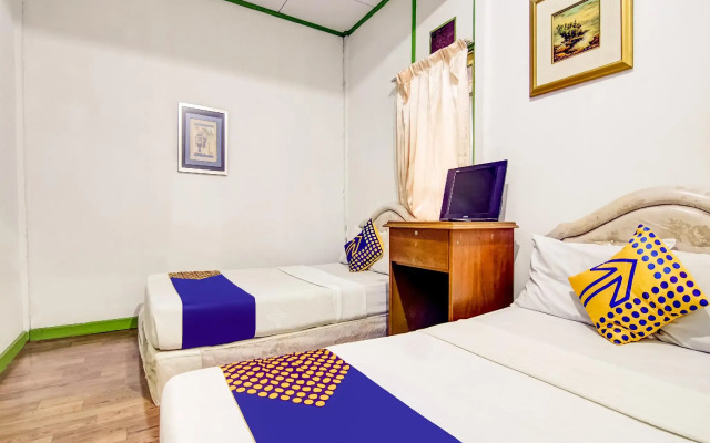 Villa Anyelir Yustik