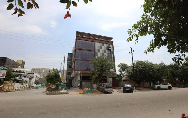 Hardik Palace By F9 Hotels