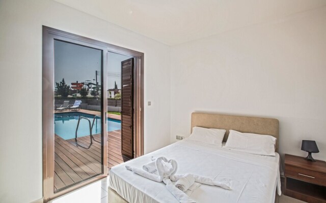 Celebrity Villa Scotty T I3
