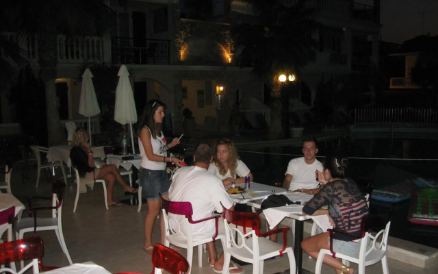 Zante Plaza Hotel