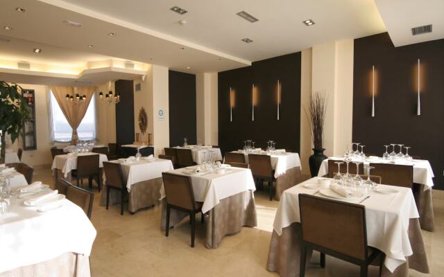 Asador H.M. Versus
