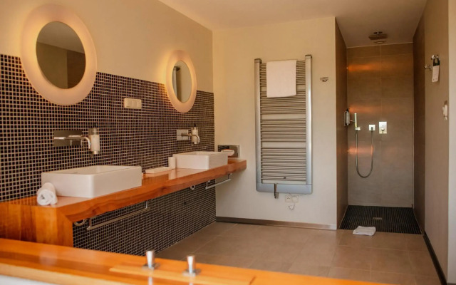 Głeboczek Vine Resort& Spa