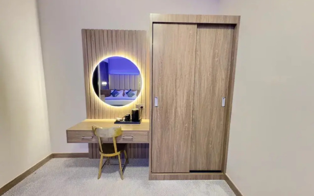 Blue Rose Garden Al Falah