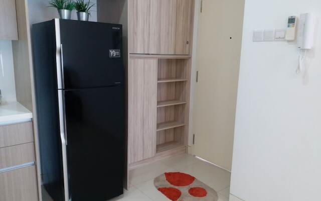 Dashing 1BR Next To Surian MRT 31