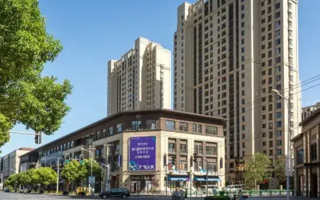 Qingshe Apartment (Shanghai Sijing Metro Station)