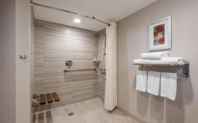 DoubleTree by Hilton Denver - Aurora