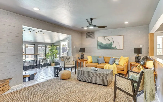 Half-mi to Scottsdale Stadium: Remodeled Home!