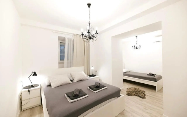 Residence top location apt. 1 Marghareta with sea view