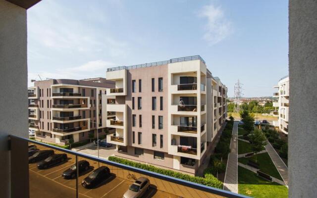 Romantic getaway at West Residence