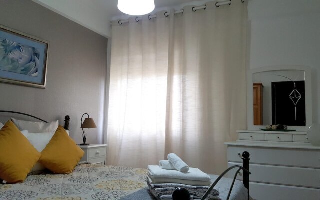 Apartment with 2 Bedrooms in Portimão, with Wonderful Lake View And Wifi - 4 Km From the Beach