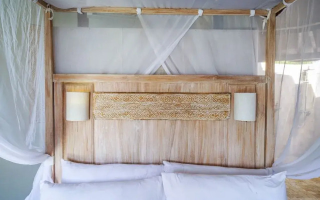 Blue Lagoon Avia Villa