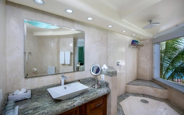 Villa Armonia Luxury Suites
