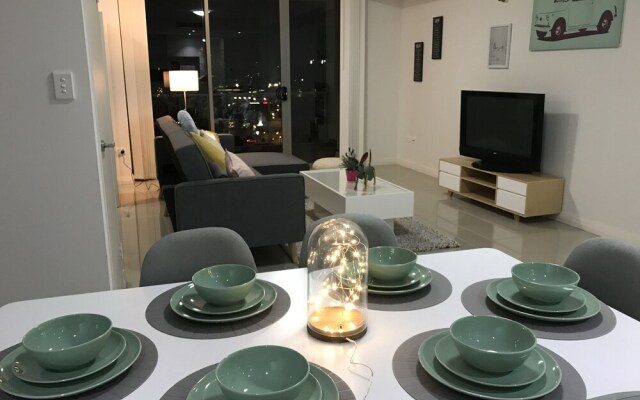 Chic & Cosy Apartment near Airport and CBD