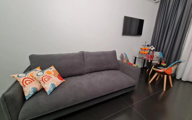 Апартаменты ROOMY APARTS на улице Овражная