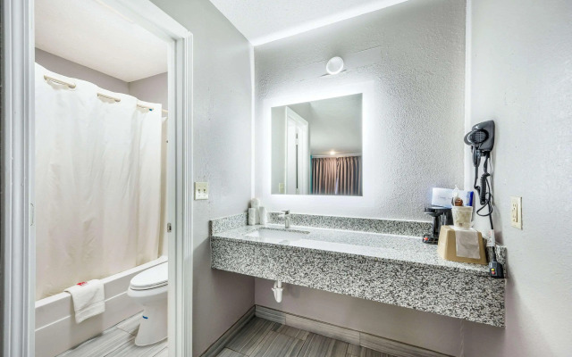 Econo Lodge Russellville