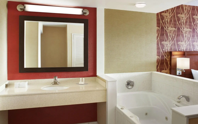 Courtyard by Marriott Niagara Falls