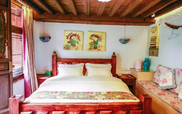 Cloudscape Boutique Inn
