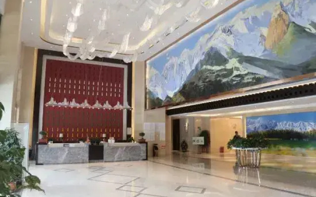 Four Seasons Oxygen Hotel Bomi