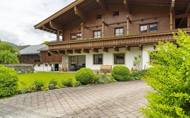 Alluring Apartment in Hollersbach im Pinzgau With Balcony