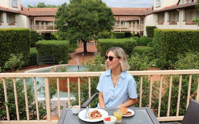 Mercure Canberra