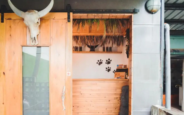 返璞歸真KO hostel 墾丁背包客棧
