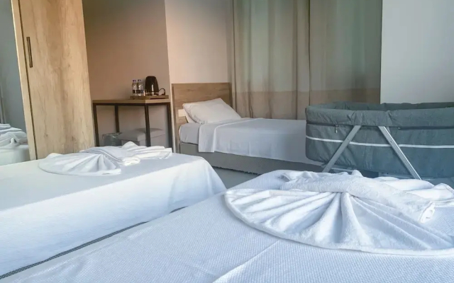 Kaizen Gate Hotel