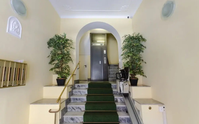 JOIVY Spacious Family Apt For 4, In Carignano, Genoa