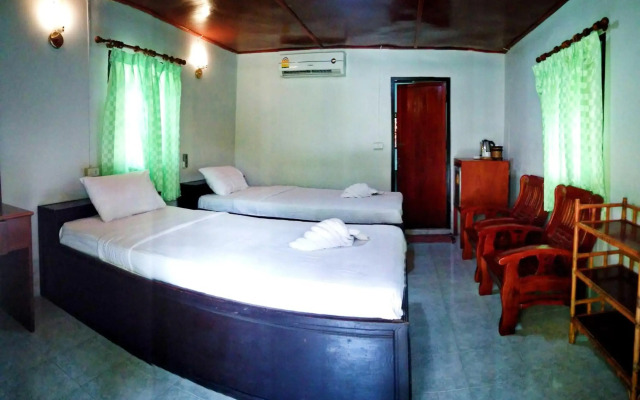 Haadrin Resort