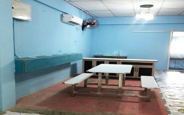 SPOT ON 90112 Semporna Bee Hive