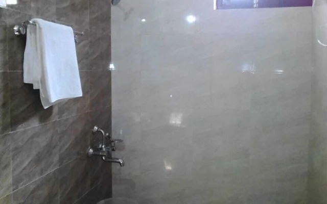 Hotel Trishul Regency
