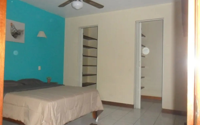 Green Country Hotel - Hostel