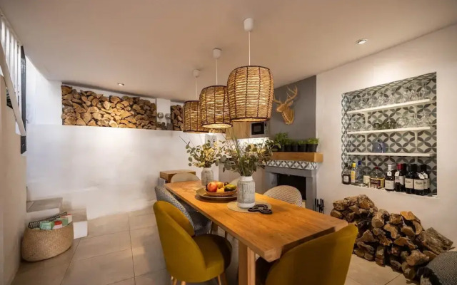Olive & Ivy Guest House