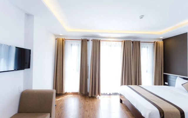 Blue Ocean Beachside Hotel Danang