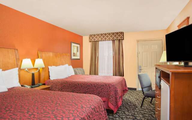 Days Inn by Wyndham Centerville