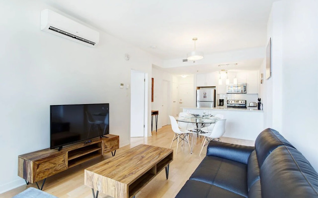 Bijoux Square Apartments