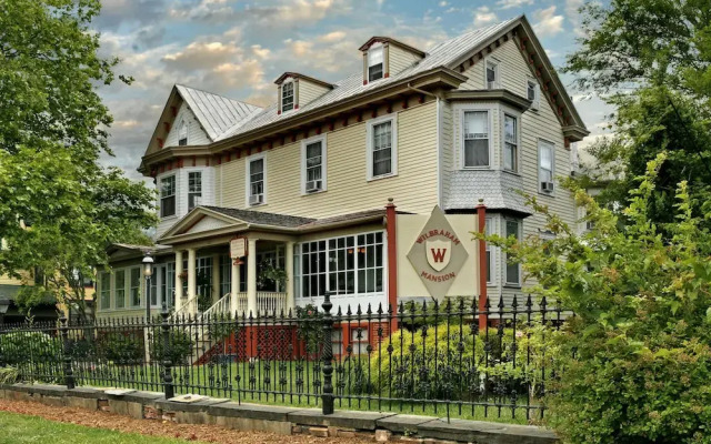 Wilbraham Mansion