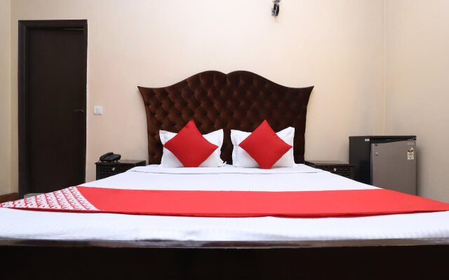 Royal Town By OYO Rooms