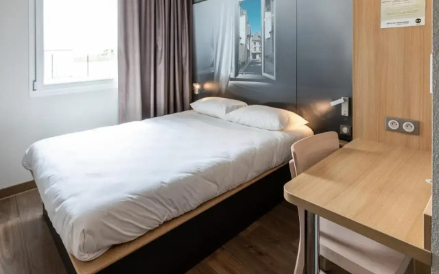B&B HOTEL Troyes Magasins d'usine