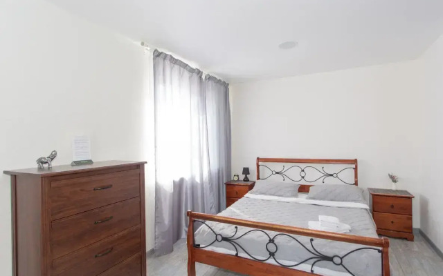 Апартаменты на улице Золотодолинская