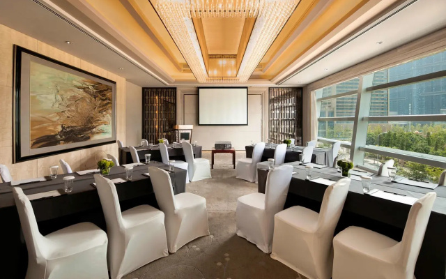 Hilton Dalian
