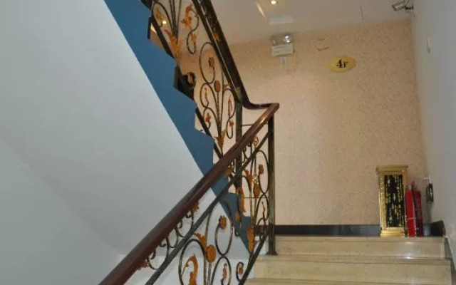 Q+ Jiuhuashan Hongyunlou Grand Hotel