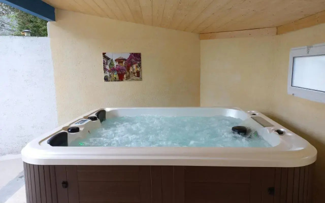 GITES de Plos Appart CHALET PISCINE SPA
