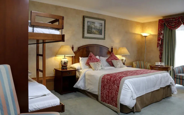 Blunsdon House Hotel
