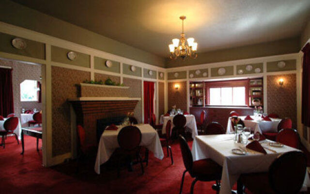 Quamichan Inn