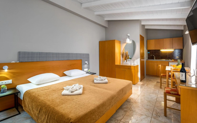 Sunday Hotel