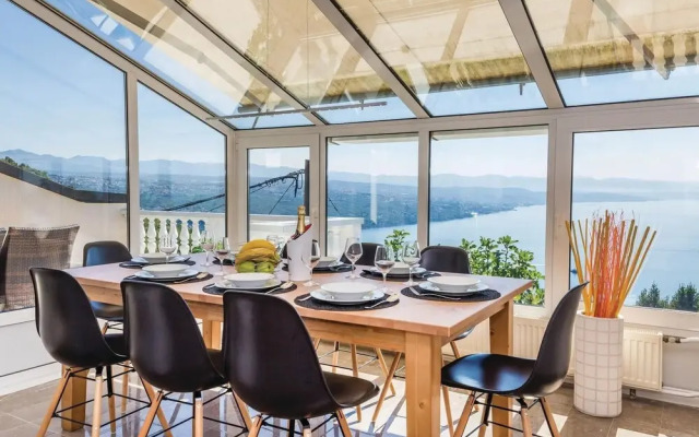 Amazing Home in Matulji With Wifi and 8 Bedrooms