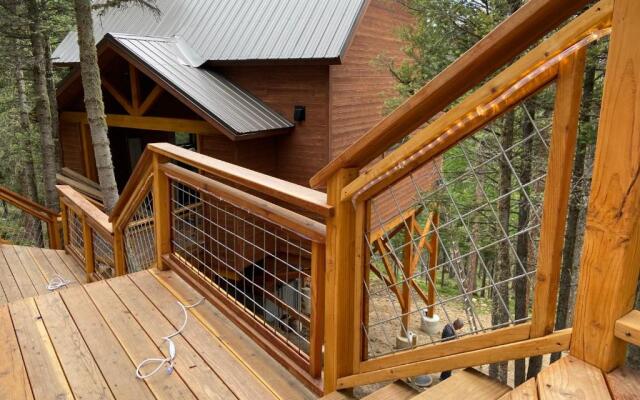 RidgeWalk Treehouse