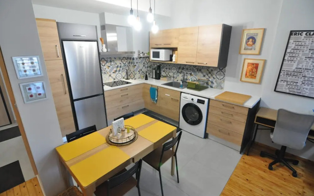 Zennova 82  City Center Apt