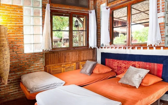 Rim Nam Kong Homestay & Campsite