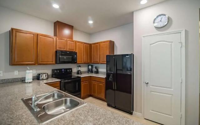 5133 Compass Bay